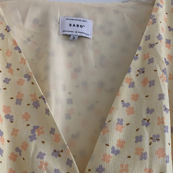 Floral print romper from Sabo Skirt. Size S - Picture 6 of 6